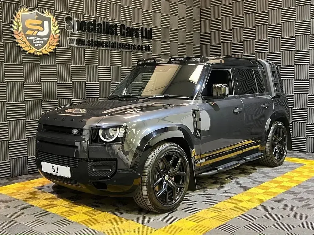 Usado Land Rover Defender S 250 CV (183 kW) 2024 Gris SUV