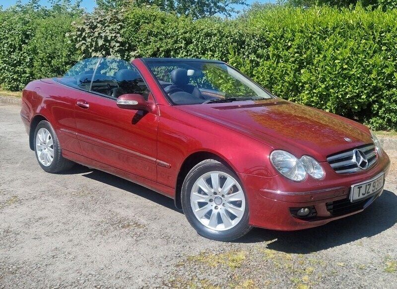 Red Used 2009 Mercedes CLK200 Elegance Cabriolet | £3,745 (Fair price) - Image 1/4
