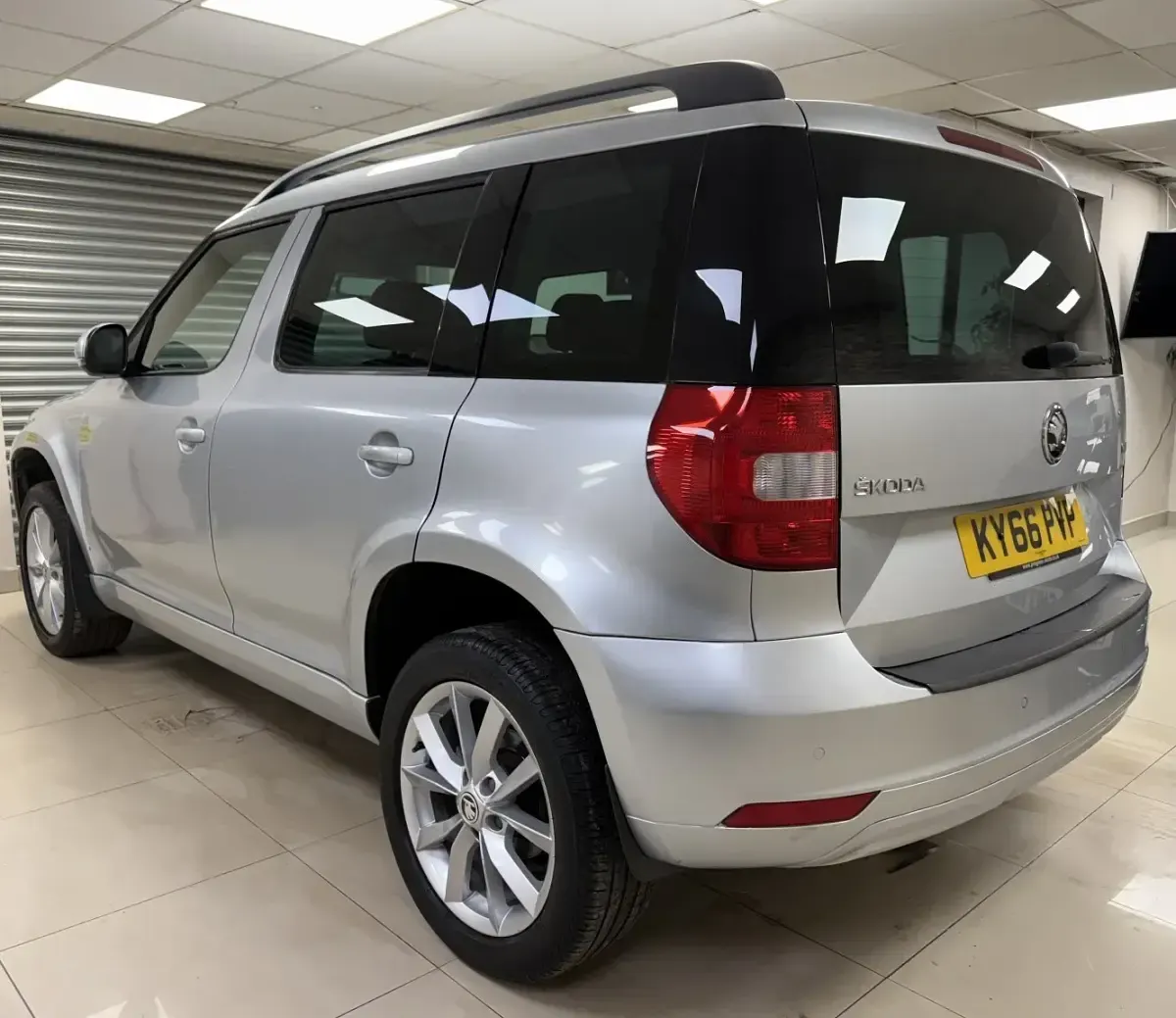 Używany Skoda Yeti SE 2016 Srebrny SUV