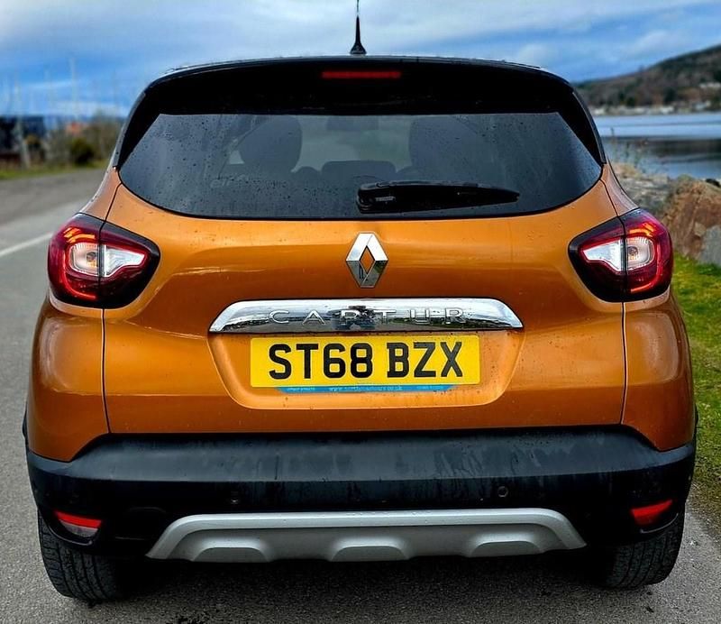 Used Renault Captur GT-Line 90 HP (66 kW) 2018 Orange SUV