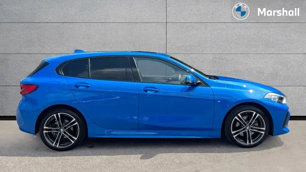 Used BMW 118 M Sport 136 HP (100 kW) 2024 Blue Hatchback