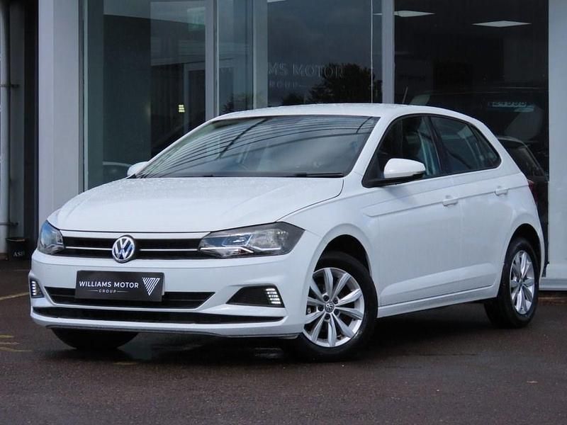 White Used 2018 VW Polo SE Hatchback | £9,495 (Fair price) - Image 1/4