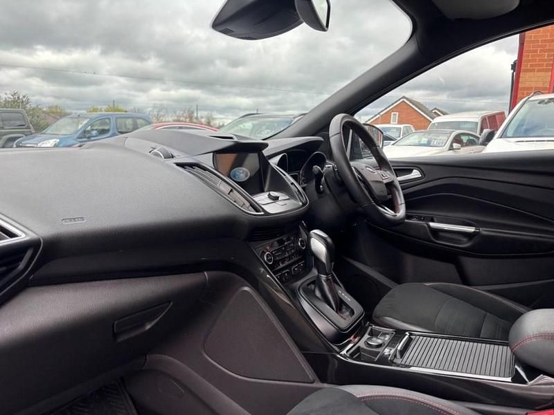 Used Ford Kuga ST-Line 180 HP (132 kW) 2019 Grey SUV
