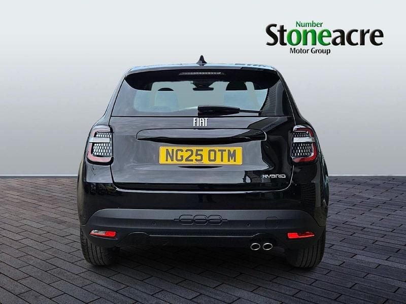Used Fiat 600 134 HP (98 kW) 2025 Black SUV