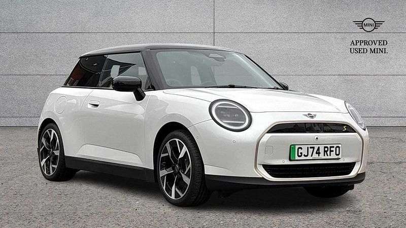White Used 2024 Mini Cooper SE Hatch Hatchback | £30,495 - Image 1/3
