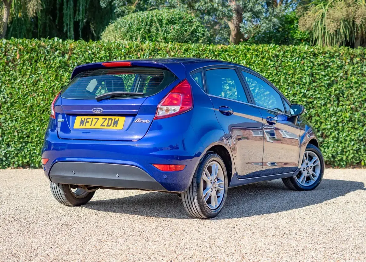 Used Ford Fiesta Zetec 2017 Blue Hatchback