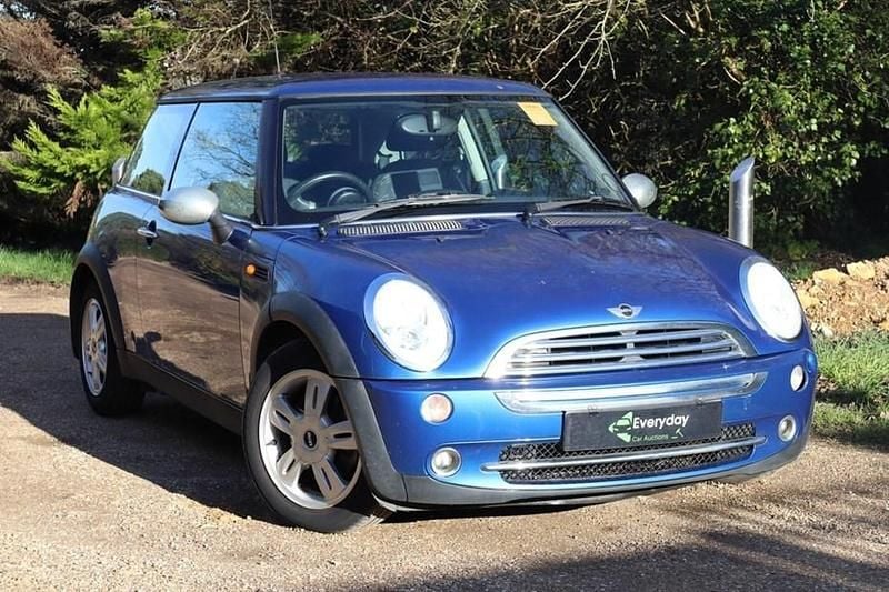 Used Mini ONE Hatch 90 HP (66 kW) 2006 Blue Hatchback