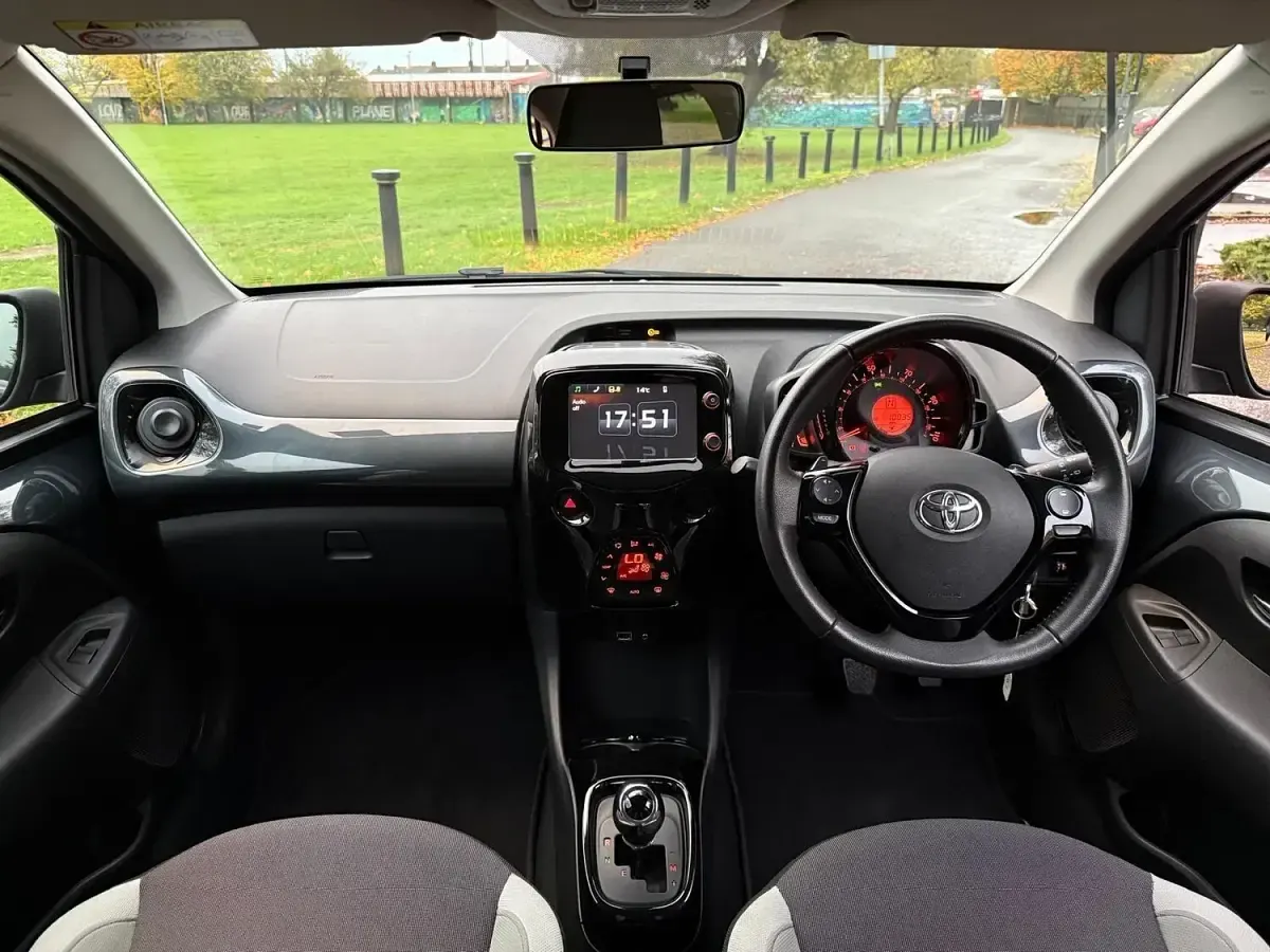 Used Toyota Aygo x-press 2018 Grey Hatchback