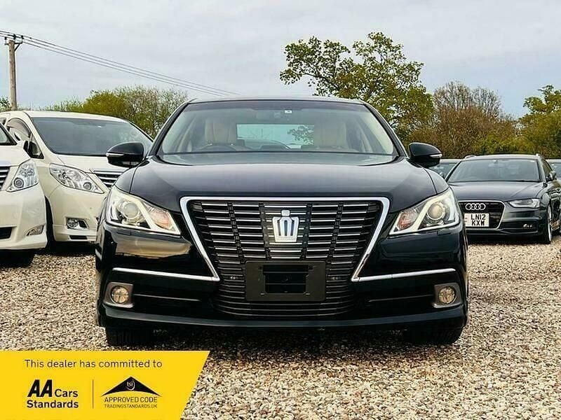 Used Toyota Crown 2013 Black Sedan