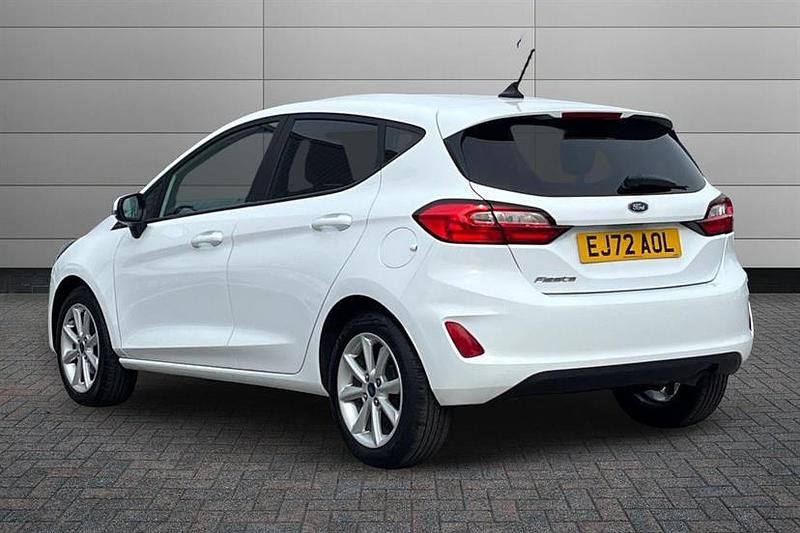 Used Ford Fiesta Trend 75 HP (55 kW) 2022 White Hatchback