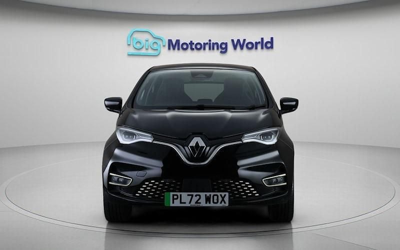 Used Renault Zoe Iconic 100 kW (136 HP) 2024 Hatchback