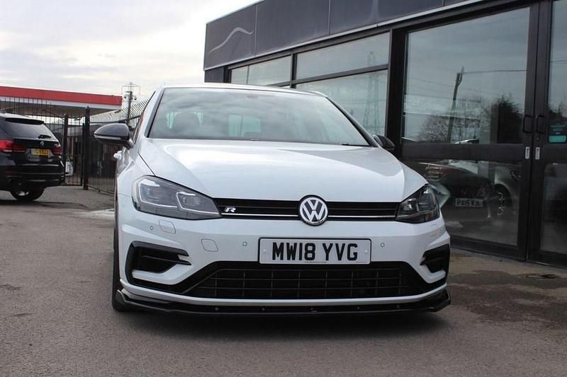 Used VW Golf VII R 310 HP (228 kW) 2018 White Hatchback