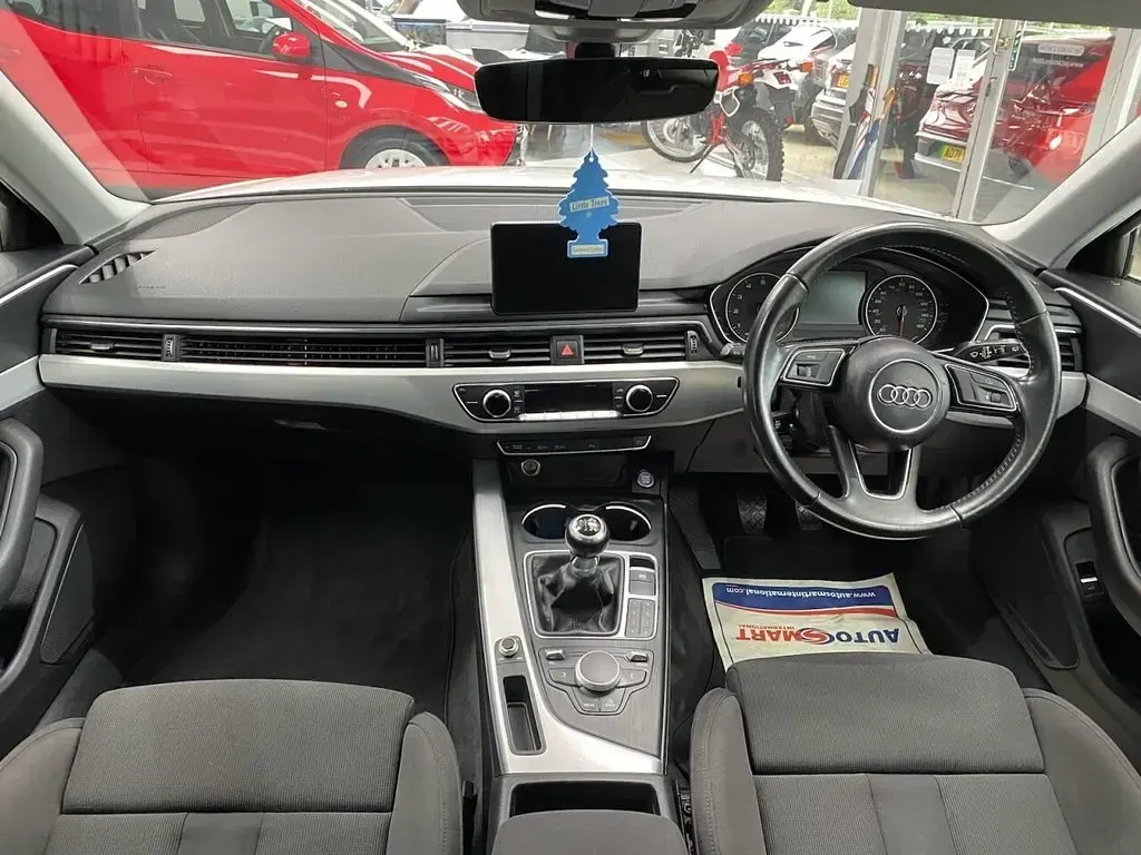 Used Audi A4 Sport 150 HP (110 kW) 2016 White Estate