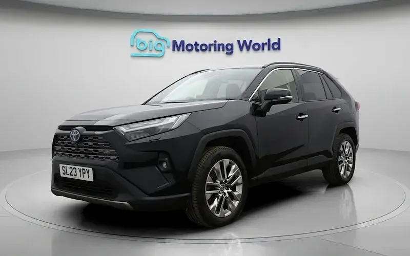 Used Toyota RAV4 218 HP (160 kW) 2025 SUV
