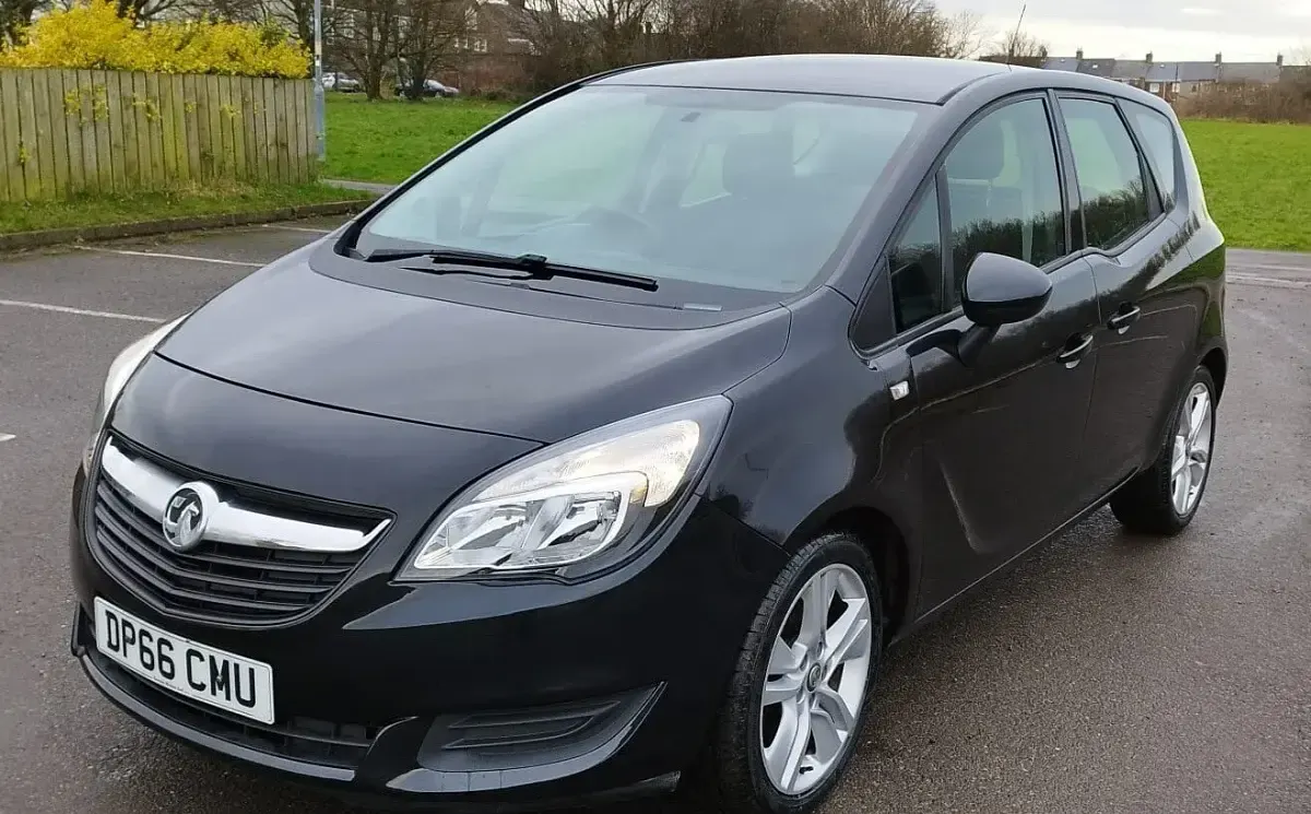 Used Vauxhall Meriva Club 2016 Black MPV