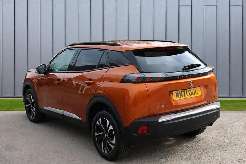 Used Peugeot 2008 Allure Premium 100 HP (73 kW) 2022 Orange SUV