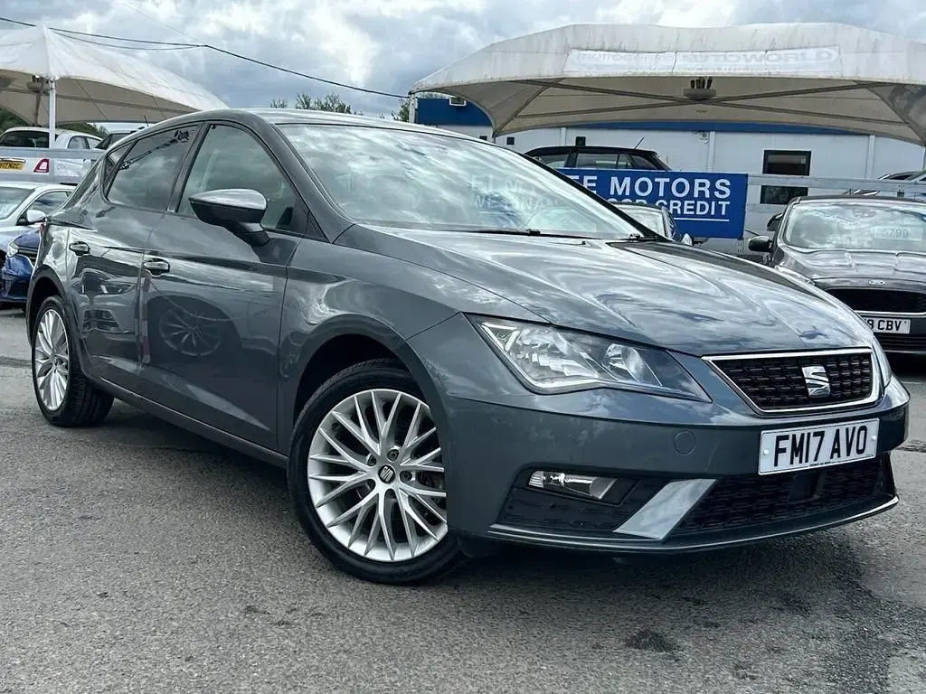 Używany Seat Leon SE Dynamic 110 KM (80 kW) 2017 Szary Hatchback