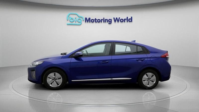 Used Hyundai Ioniq SE 2022 Blue Hatchback