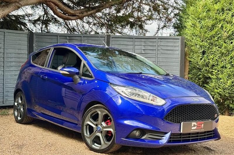 Blue Used 2015 Ford Fiesta ST Hatchback | £6,190 (Fair price) - Image 1/1