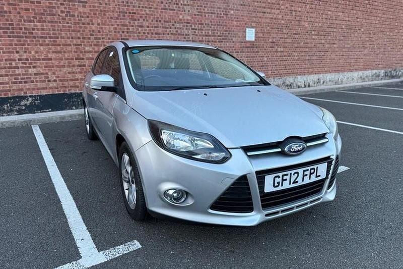Silver Used 2012 Ford Focus Zetec Hatchback | £5,000 (Good price) - Image 1/1