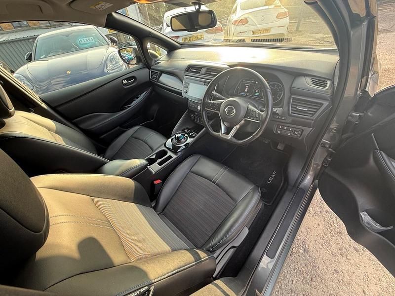 Used Nissan Leaf N-Connecta 110 kW (150 HP) 2019 Grey Hatchback