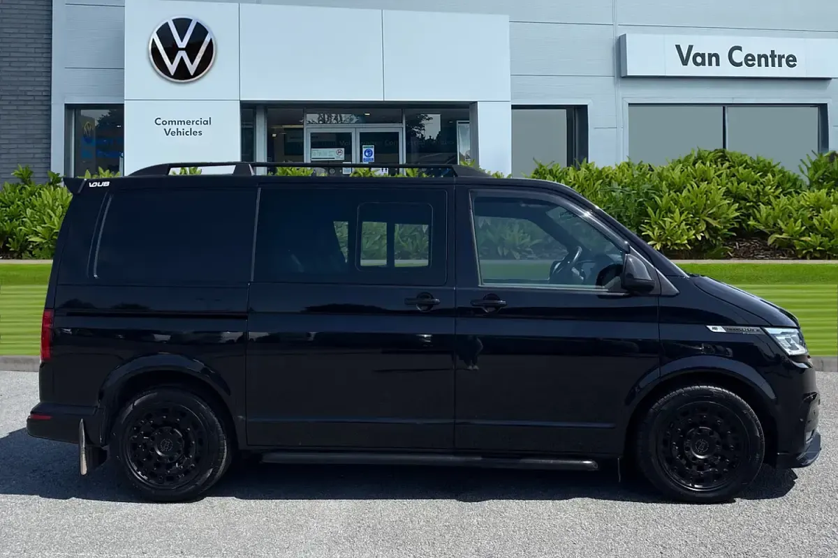 Used VW T6.1 Highline 150 HP (110 kW) 2023 Black Van