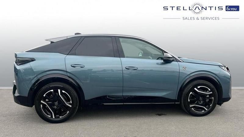 Blue Used 2025 Peugeot e-3008 GT SUV | £30,308 - Image 1/4