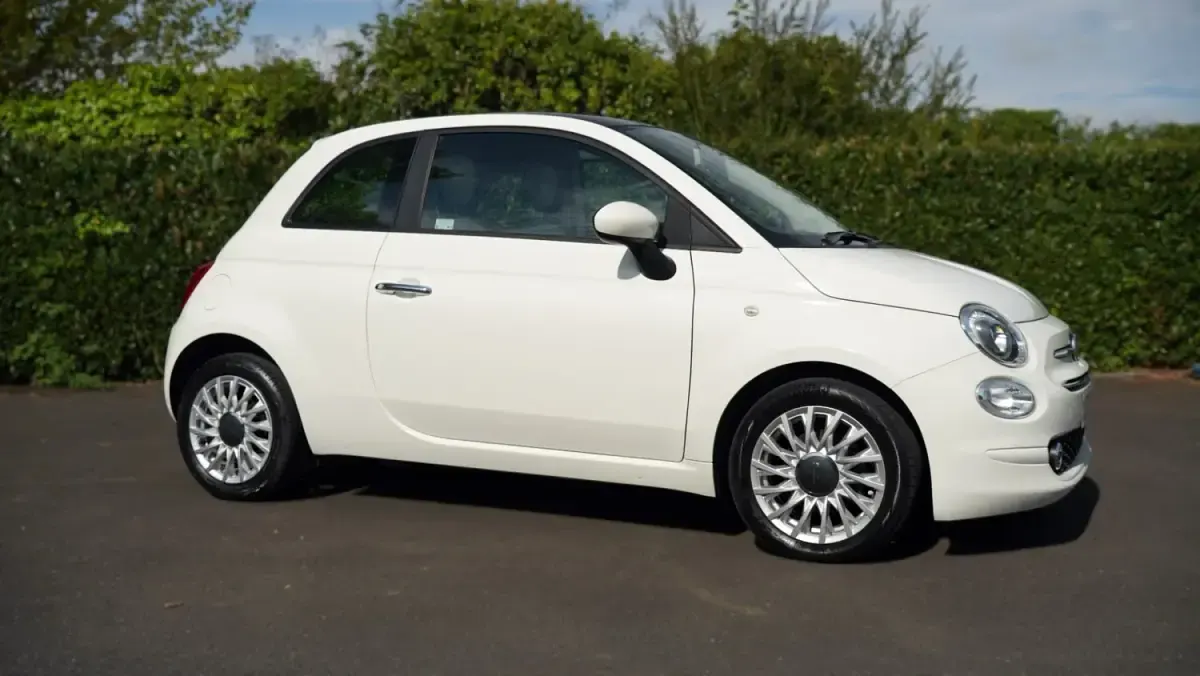 Usado Fiat 500 Lounge 70 HP (51 kW) 2021 Branco Citadino