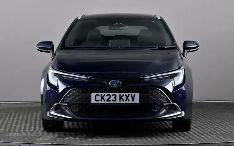 Used Toyota Corolla Design 196 HP (144 kW) 2025 Estate