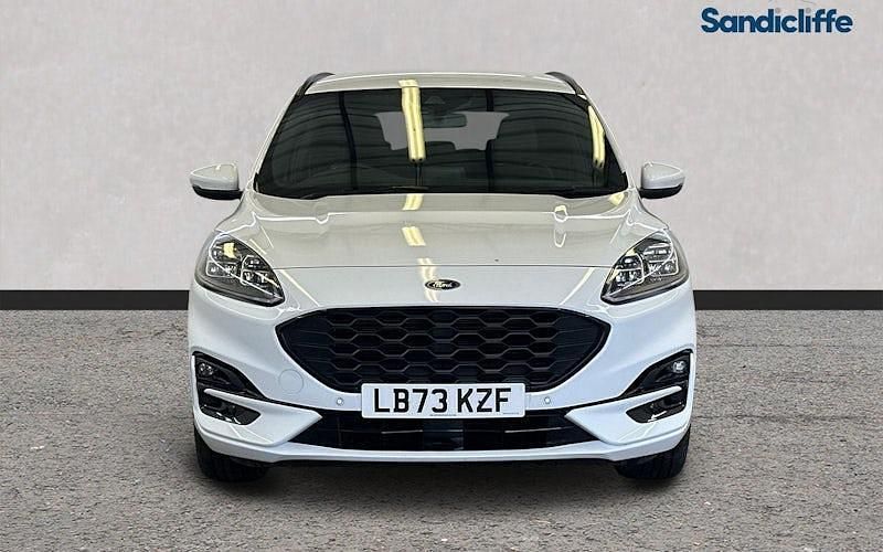 Used Ford Kuga ST-Line 190 HP (139 kW) 2023 White SUV