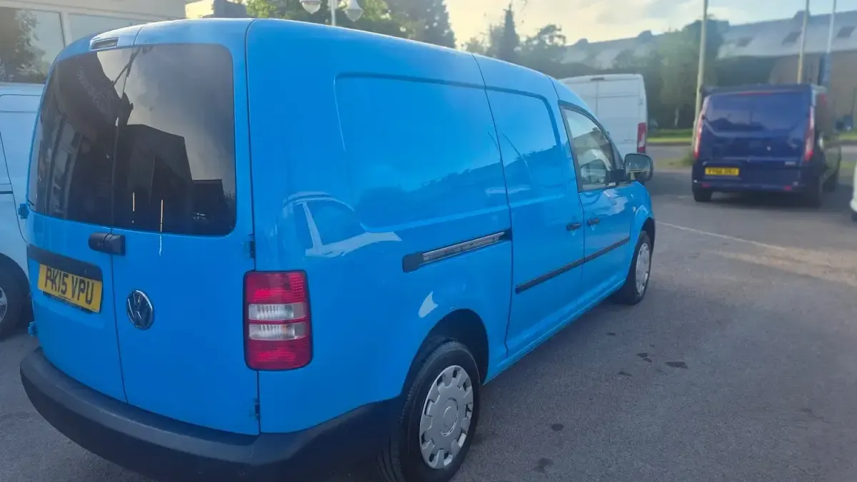 Used VW Caddy Startline 102 HP (75 kW) 2015 Blue MPV