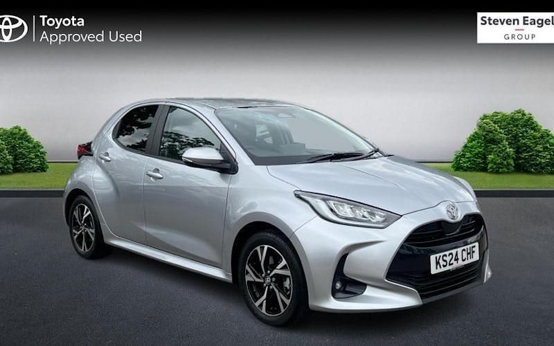 Used Toyota Yaris Hybrid Design 116 HP (85 kW) 2025 Hatchback