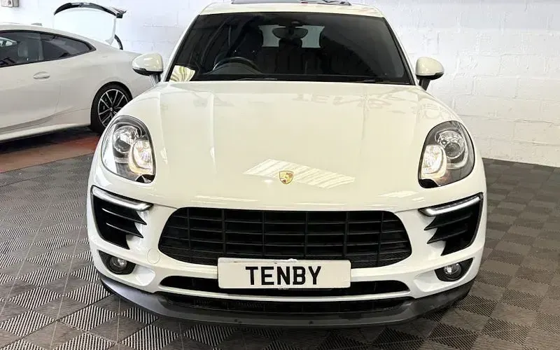 Used Porsche Macan S 258 HP (189 kW) 2017 White SUV