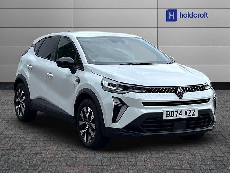Used Renault Captur 143 HP (105 kW) 2024 Metallic  arctic white  SUV