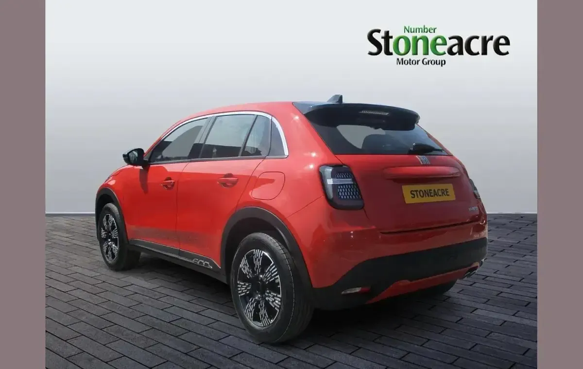 New Fiat 600 136 HP (100 kW) 2025 Orange Hatchback