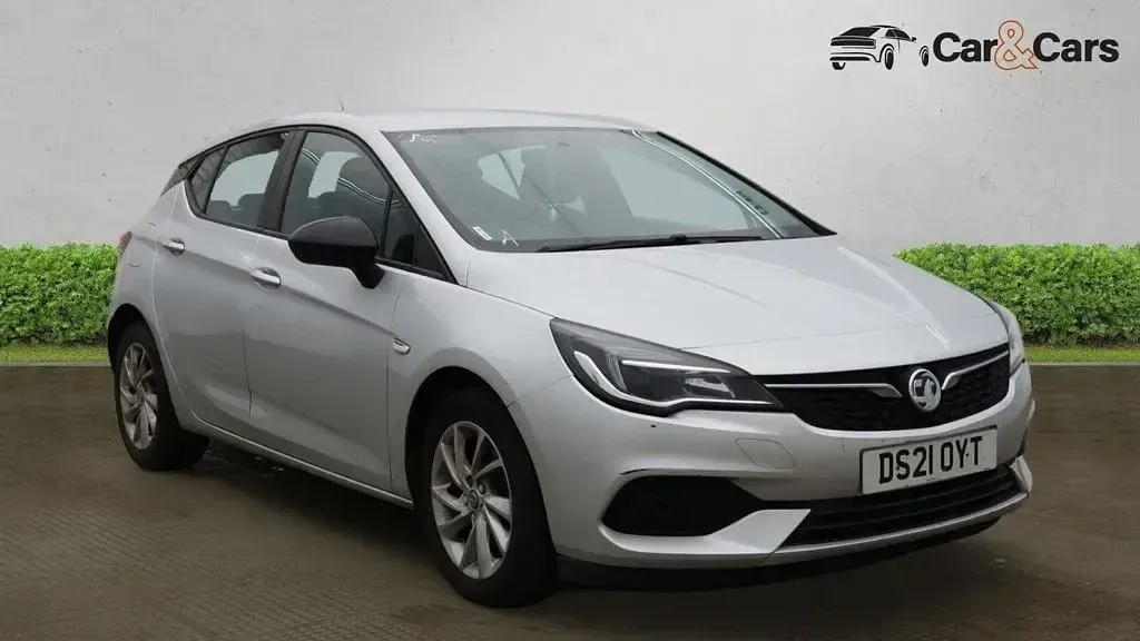 Used Vauxhall Astra S 105 HP (77 kW) 2021 Silver Hatchback