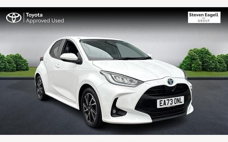 Used Toyota Yaris Hybrid Design 116 HP (85 kW) 2026 Hatchback