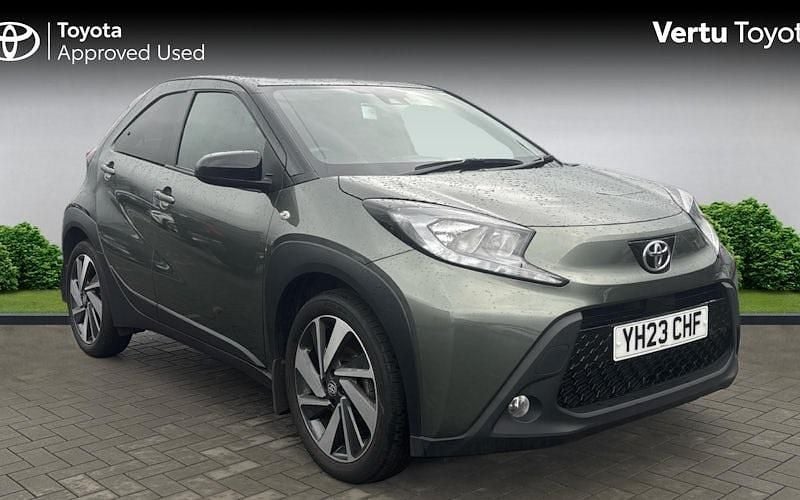 Used 2025 Toyota Aygo Hatchback | £12,642 (Good price) - Image 1/4