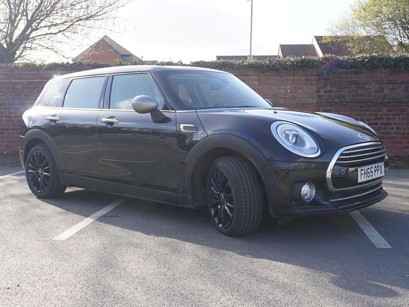 Used Mini Cooper Clubman 136 HP (100 kW) 2015 Black Estate