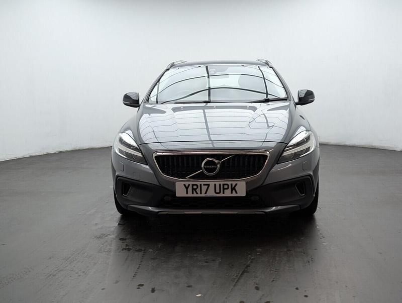 Used Volvo V40 Pro 152 HP (111 kW) 2017 Grey Hatchback