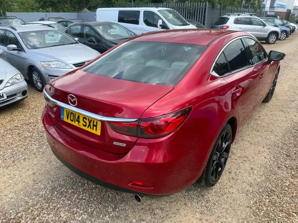 Usado Mazda 6 Inclusive 175 CV (128 kW) 2014 Rojo Berlina
