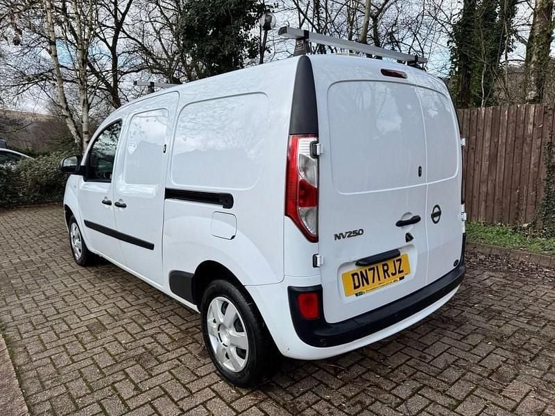 Used Nissan NV250 S 95 HP (69 kW) 2021 White Van