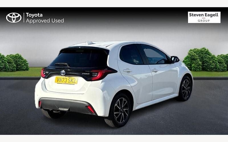 Used Toyota Yaris Hybrid Design 116 HP (85 kW) 2025 Hatchback