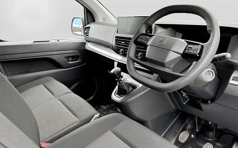 Used Citroën Dispatch 145 HP (106 kW) 2026 White MPV