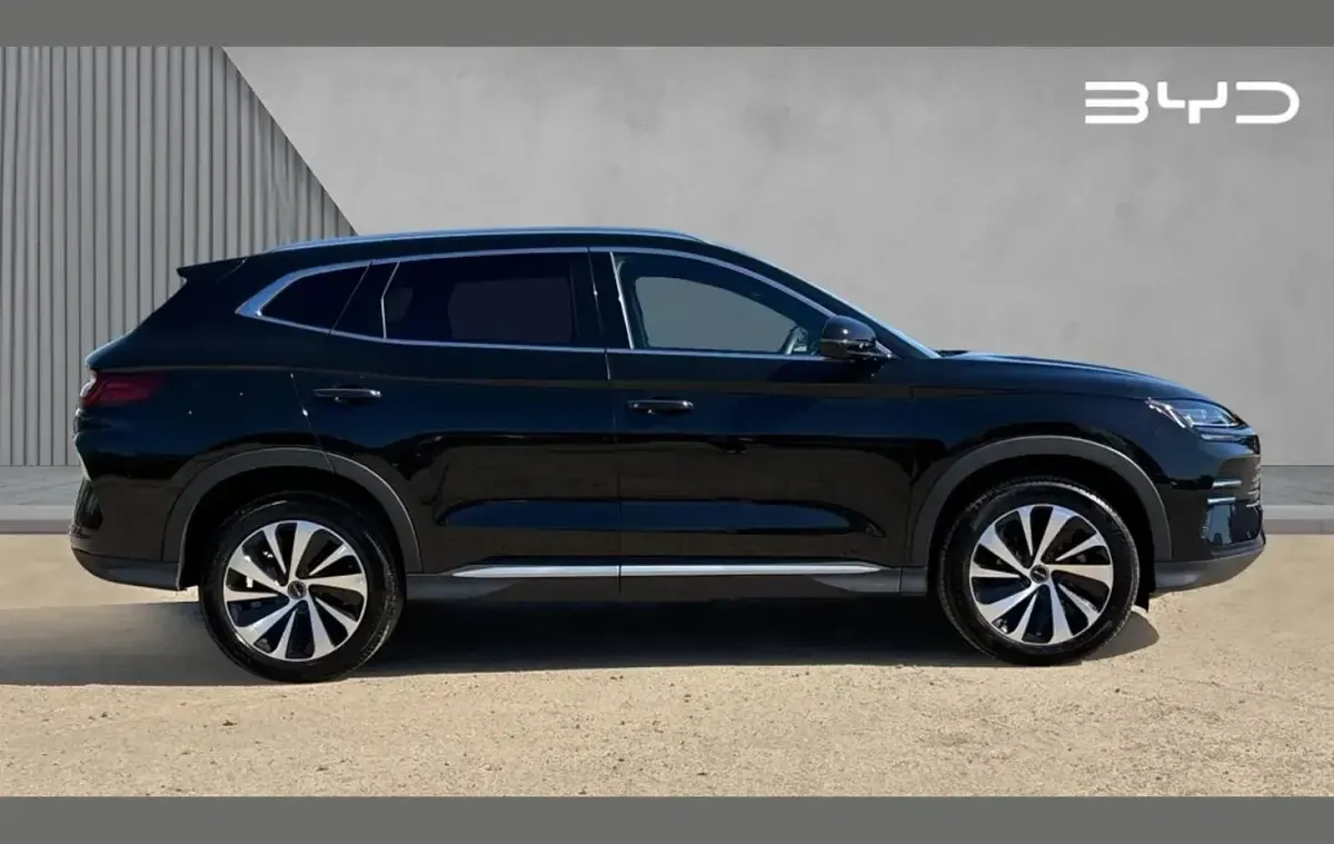 Used BYD Seal U Boost 218 HP (160 kW) 2025 Black SUV