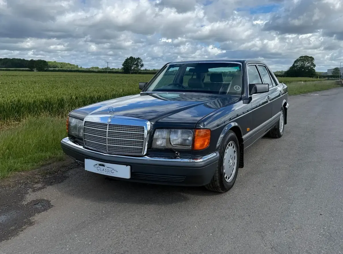 Used Mercedes E420 1989 Grey Sedan