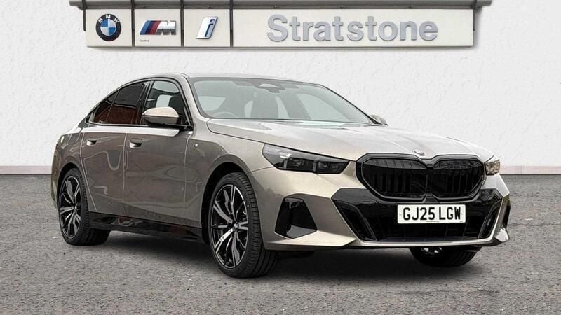 Grey Used 2025 BMW 520 M Sport | £44,250 (Expensive) - Image 1/3