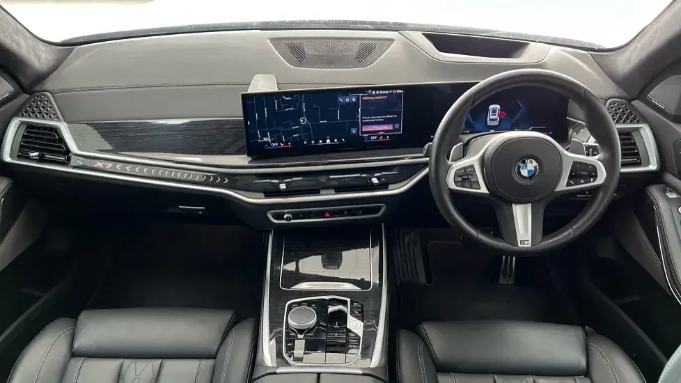 Used BMW X7 M Sport 381 HP (280 kW) 2024 Mineral white metallic SUV