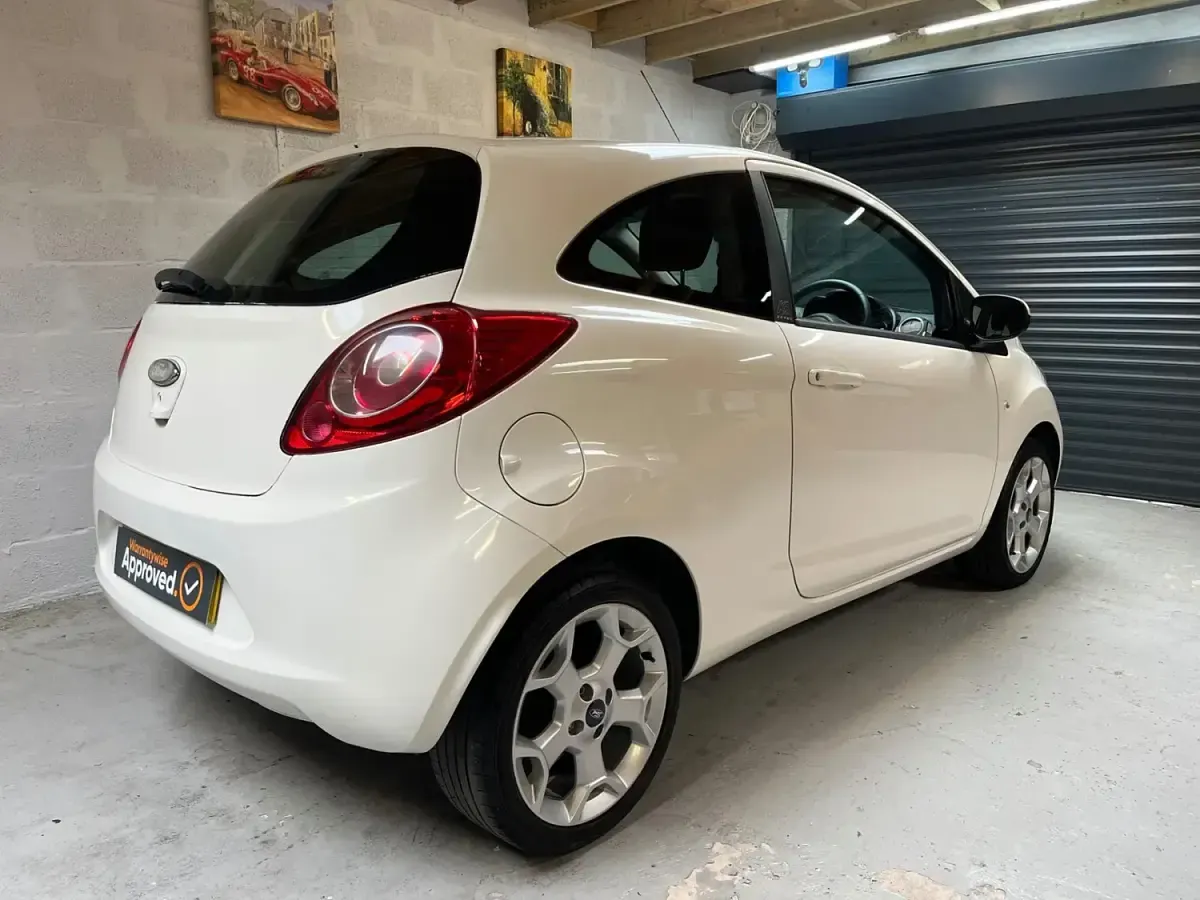 Usado Ford Ka Zetec 2015 Branco Citadino