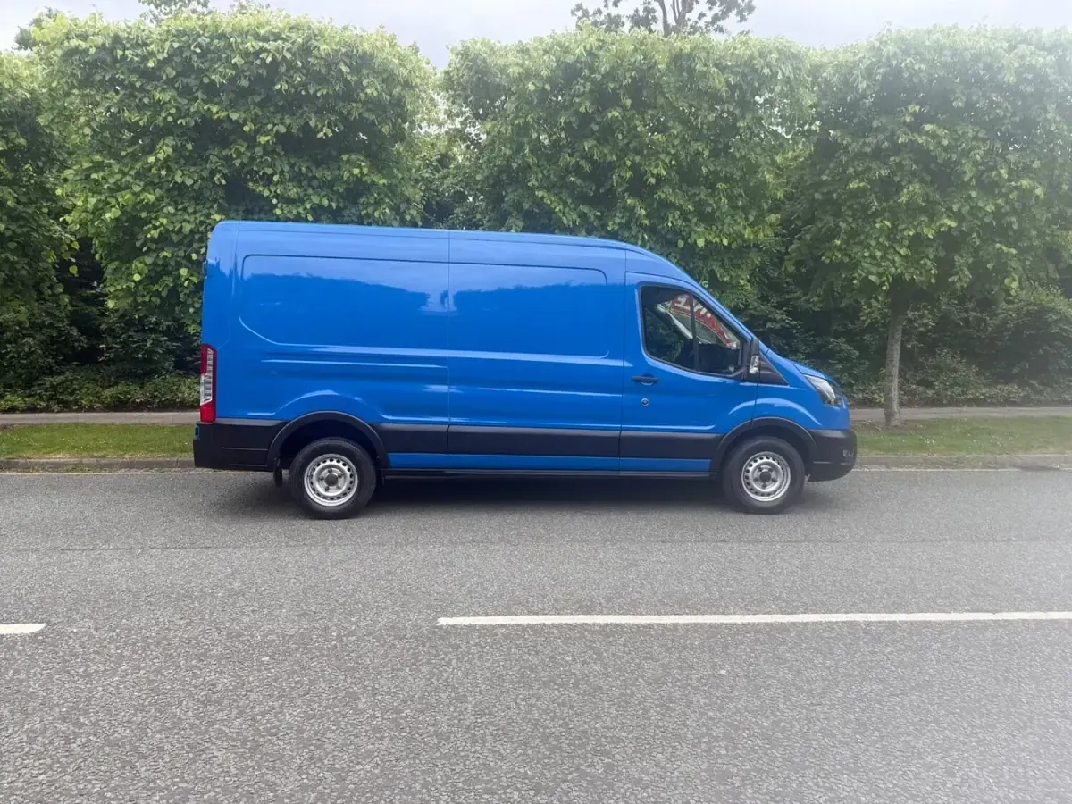Used Ford Transit S 170 HP (125 kW) 2022 Blue Van